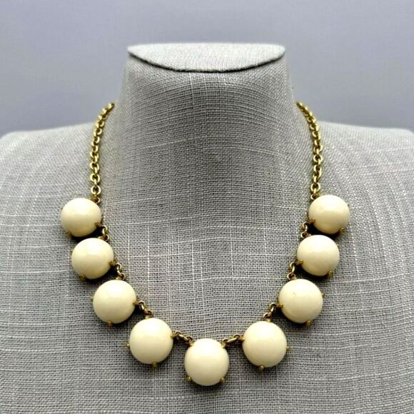 J. Crew Necklace Cream Beaded Pendants Gold Tone Oval Link Chain 18 Inch - Picture 1 of 9